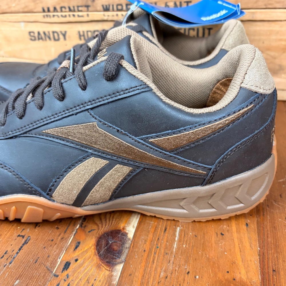 Reebok Men's 9.5 W Work Shoes Brown RB1940 Slip Oil Resisting Athletic Sneakers - Picture 3 of 12